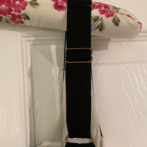 MIOU MUSE | Black  and Cream Color Block Dress | Lined Linen - Picture 10 of 12